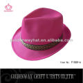 Chapeau fedora rose chapeau polyester bon marché chapeaux promo PP avec logo design personnalisé